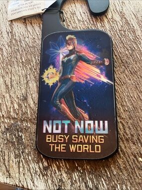 Primark Captain Marvel Phone Grip – Black with Multicolor Artwork